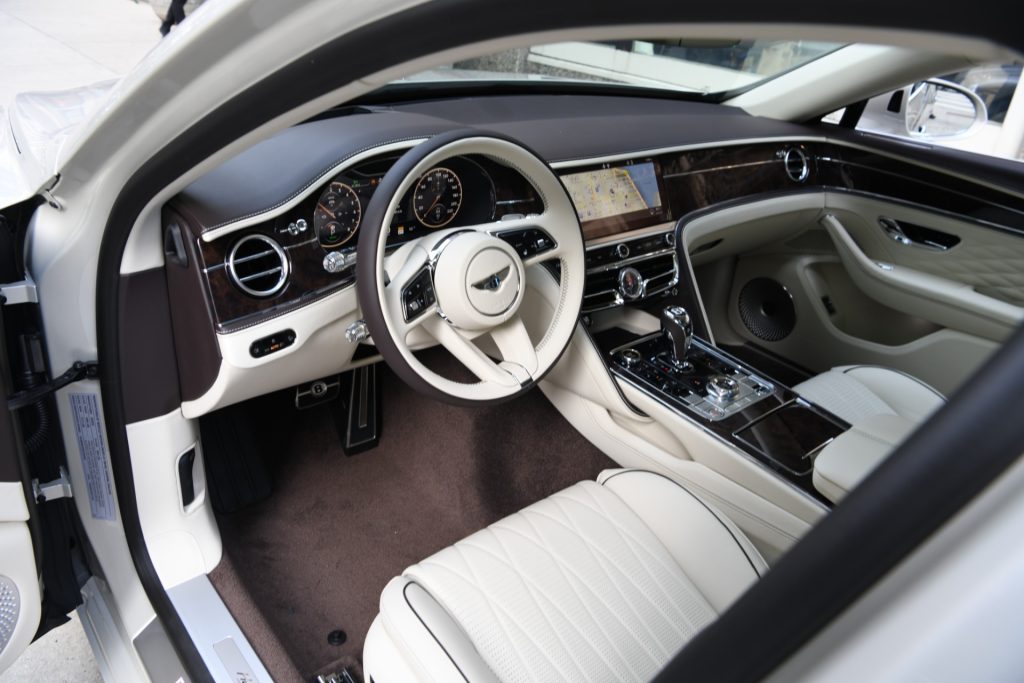 New-2022-Bentley-Flying-Spur-Hybrid-1668020522