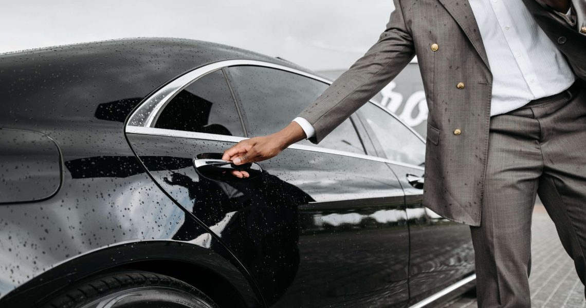The Sophistication That Black Car Service Brings To Any Special Events